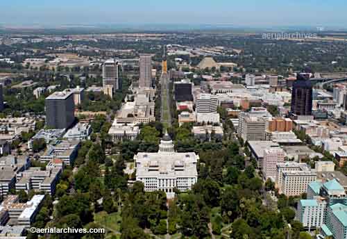 © aerialarchives.com  Sacramento, California, CA, aerial photograph,
AHLB2097 BNKWTK 