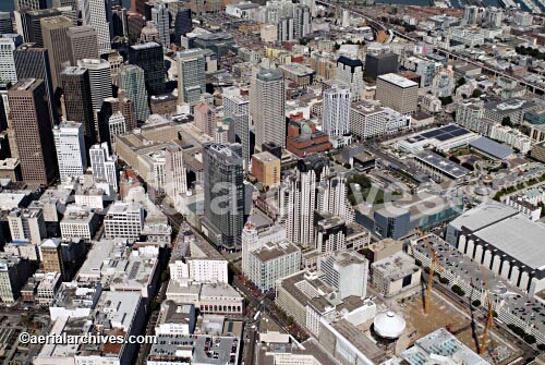 © aerialarchives.com San Francisco, CA aerial photograph, Market Street, Marriott hotel,
AHLB2065.jpg
