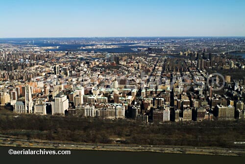 © aerialarchives.com New York City aerial photograph, 
AHLB2146.jpg
