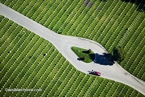 © aerialarchives.com San Francisco Presidio aerial photograph, 
AHLB2195.jpg