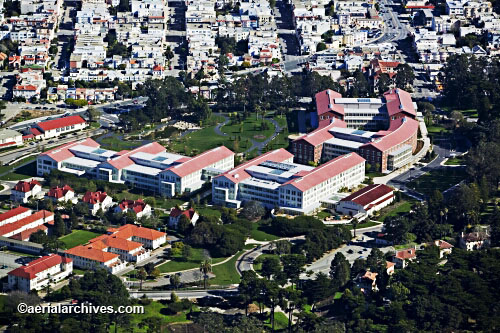 © aerialarchives.com San Francisco Presidio aerial photograph, 
AHLB2202.jpg