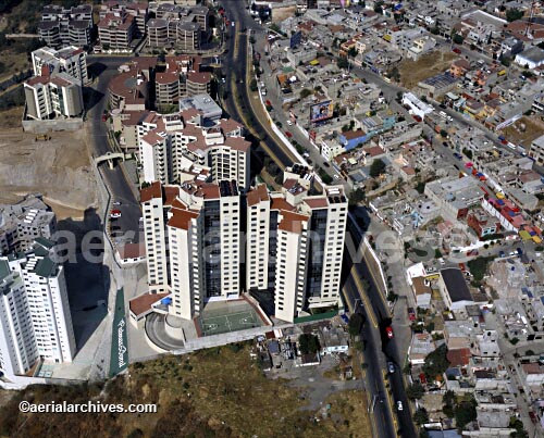 © aerialarchives.com Mexico City aerial photograph, 
AHLB2260.jpg