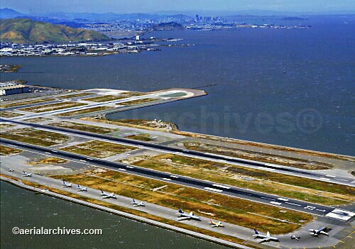 © aerialarchives.com, San Francisco International Airport, delayed air traffic, backed up traffic, stock aerial photograph, aerial 
photography, AHLB2374.jpg