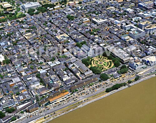 © aerialarchives.com, Mississippi river waterfront east,  New Orleans,  stock aerial photograph, aerial 
photography, AHLB2547.jpg
