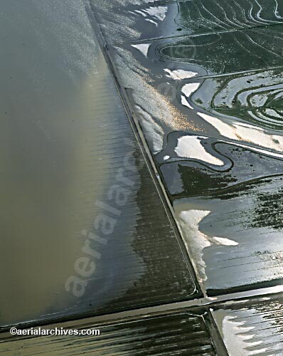 © aerialarchives.com, Flooding, levees,  Sacramento San Joaquin river delta,  stock aerial photograph, aerial 
photography, AHLB2582.jpg