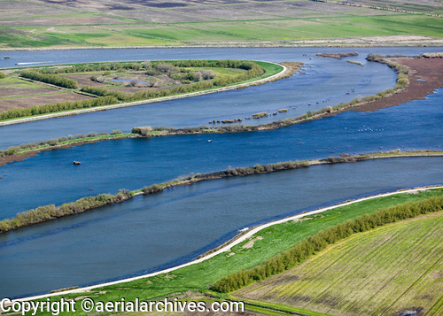 © aerialarchives.com, Weakening levees, Franks Tract,  Sacramento San Joaquin river delta,  stock aerial photograph, aerial 
photography, AHLB2659