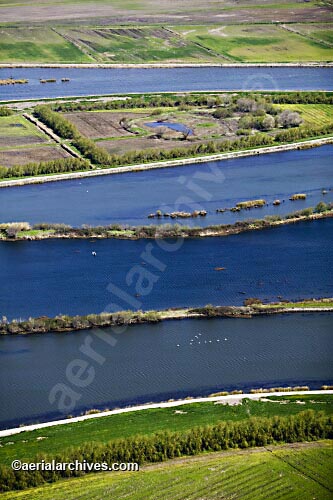 © aerialarchives.com, weakening levees, Franks Tract,  Sacramento San Joaquin river delta,  stock aerial photograph, aerial 
photography, AHLB2660.jpg