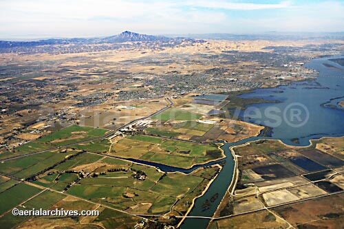 © aerialarchives.com, Dutch slough to Big Break with Antioch and Pittsburg to Mt Diablo,  Sacramento San Joaquin river delta,  stock aerial photograph, aerial 
photography, AHLB2663.jpg
