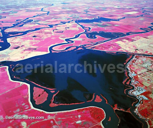 © aerialarchives.com, Franks Tract, infrared aerial toward Quimby Island,  Sacramento San Joaquin river delta,  stock aerial photograph, aerial 
photography, AHLB2743.jpg
