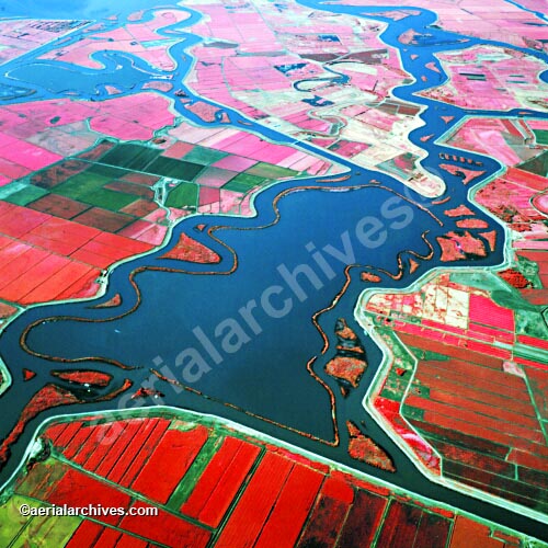 © aerialarchives.com, Mildred Island, submerged toward Mandeville Island, Latham Slough,  Sacramento San Joaquin river delta,  stock aerial photograph, aerial 
photography, AHLB2749