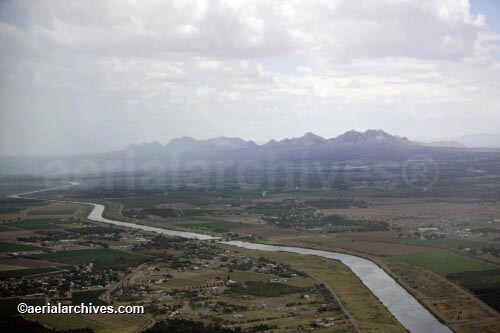 © aerialarchives.com,   Rio Grande river,  stock aerial photograph, aerial
photography, AHLB3105.jpg