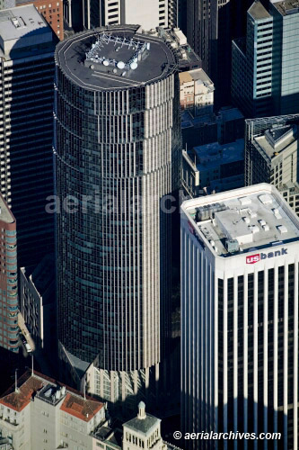 © aerialarchives.com skyscraper office tower 101 California Street San Francisco AHLB3230