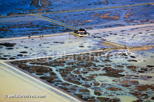 © aerialarchives.com aerial photograph  of flooding Sacramento River Delta