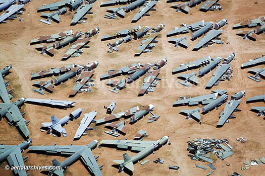 © aerialarchives.com military aircraft boneyard, Davis Monthan Air Force Base,   <BR>
Tucson, Arizona; aerial photograph,
AHLB3543, AHFH6R
