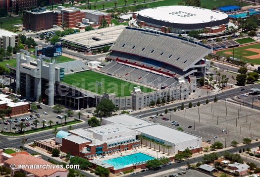© aerialarchives.com  aerial photograph of the University of Arizona, Tucson stadium
AHLB3544R.jpg, AHFFWX