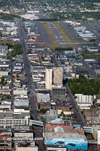 © aerialarchives.com Merrill Field, Anchorage, Alaska (MRI), aerial photograph,
AHLB4018, AHFH6R