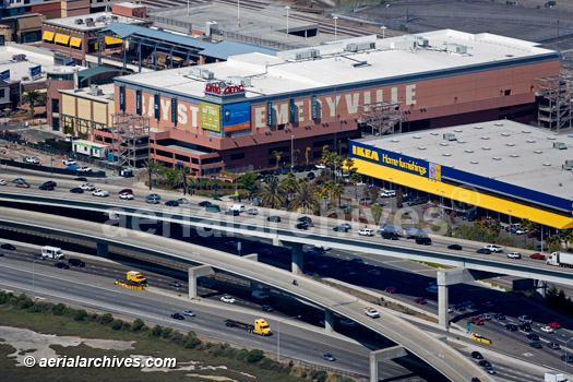 © aerialarchives.com aerial photograph above Emeryville, Ikea
AHLB4702, B11W08