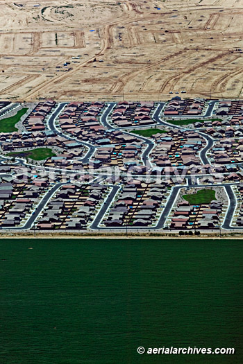 © aerialarchives.com aerial photograph of residential development, B42K72
AHLB4880