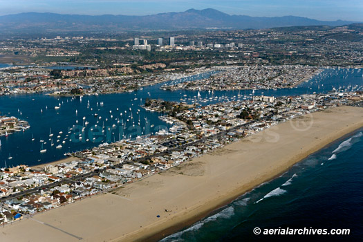  aerial photograph Newport Beach,  Newport Bay
AHLB5005 BB0M9D, © aerialarchives.com 