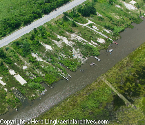 © aerialarchives.com, empty building slabs from houses destroyed by Katrina New Orleans, Louisiana, stock aerial photograph, aerial
photography, B427K9, AHLB5288