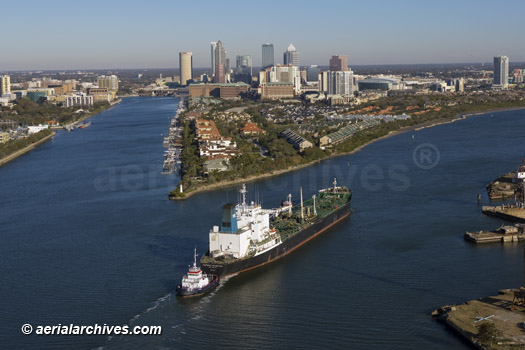 © aerialarchives.com Tampa, Florida skyline aerial photograph,
AHLB6043