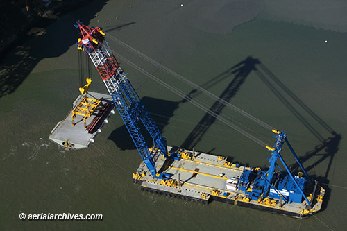 © aerialarchives.com Left Coast Lifter construction Bay Bridge,  aerial photograph,
AHLB7841, C1D2N2