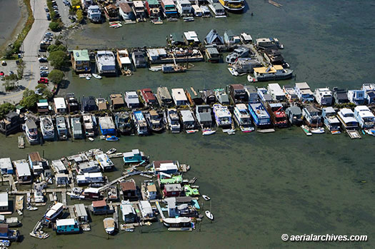 © aerialarchives.com Sausalito houseboats,
AHLB7883.jpg,  