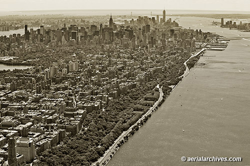 aerial photograph Riverside Park, Manhattan, New York City