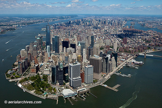 © aerialarchives.com,  aerial photograph  overview  Manhattan Island from  south, AHLB9973