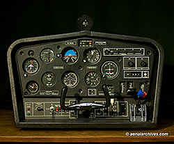 © herblingl.com ATC-610 flight simulator  AHLC2292