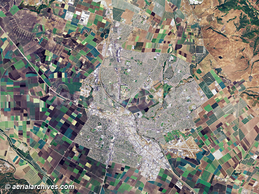 © aerialarchives.com aerial map of the City of Salinas
AHLV2043