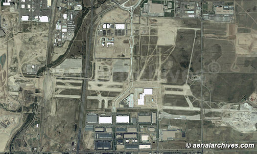 © aerialarchives.com, aerial map of abandoned Stapleton airport airport, Denver, Colorado