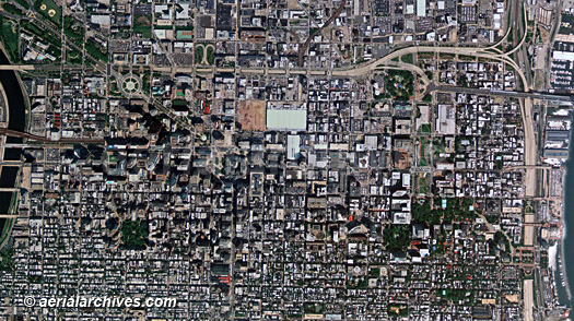 aerial map of downtown Philadelphia, AHLV2058, © aerialarchives.com