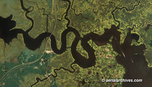 © aerialarchives.com aerial photo map of wetland New Jersey AHLV3007