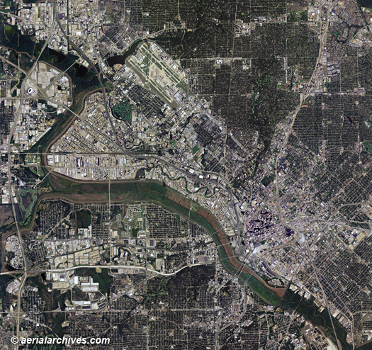 © aerialarchives.com aerial map above  Dallas Texas  