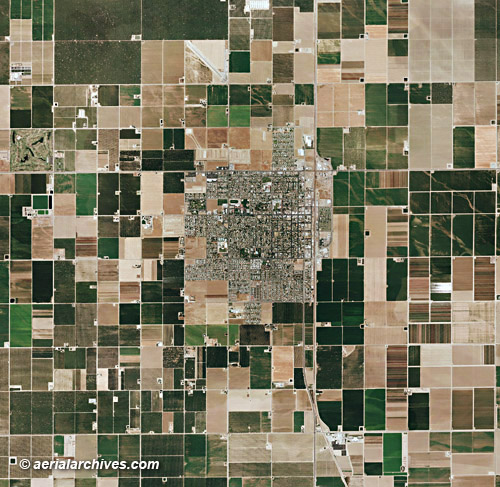 © aerialarchives.com aerial map of Wasco, CA Kern county 
AHLV3066