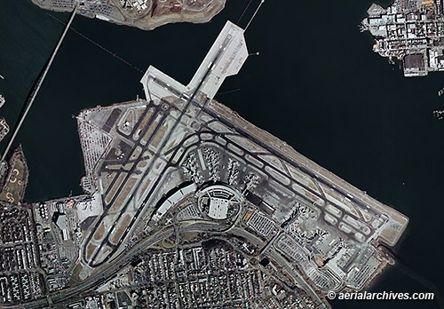 aerial map of LaGuardia airport New York AHLB3221 C1D37W