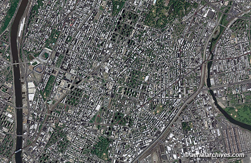 © aerialarchives.com Bronx, New York, Harlem River aerial photo map,
AHLV3338 