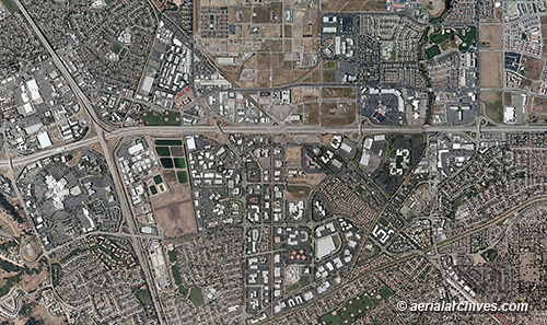 © aerialarchives.com aerial photo map of Hacienda Business Park, CA Alameda county<BR>
AHLV3348