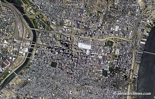 © aerialarchives.com aerial map of  Philadelphia