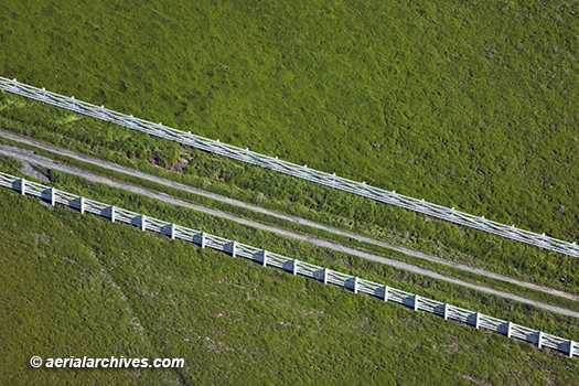 © aerialarchives.com, fence, farmland, Sonoma County, AHLB2426, B0P6B5