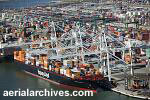 © aerialarchives.com Port of Oakland aerial photograph, ID: AHLB2015.jpg