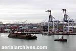 © aerialarchives.com Port of Oakland aerial photograph, ID: AHLB2313.jpg