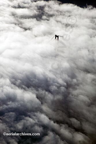 © aerialarchives.com Golden Gate Bridge aerial photograph, 
AHLB2124.jpg