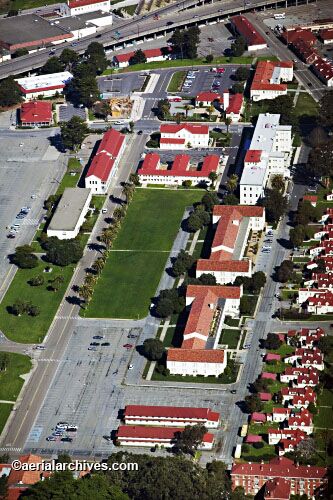 © aerialarchives.com San Francisco Presidio aerial photograph, 
AHLB2171.jpg