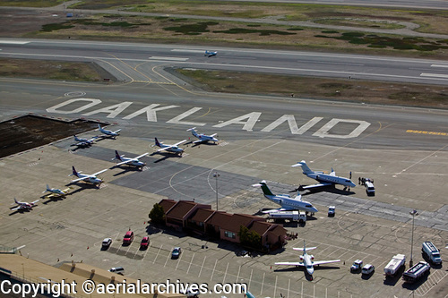 © aerialarchives.com aerial photograph Oakland airport, Oakland, CA, AHLB2364, ADM2GD