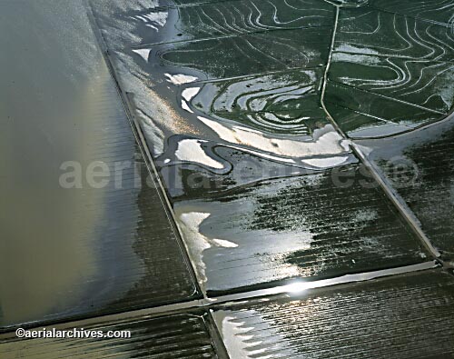 © aerialarchives.com, Flooding, levees, Sacramento San Joaquin river delta,  stock aerial photograph, aerial 
photography, AHLB2581.jpg