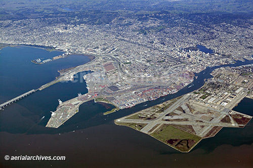 © aerialarchives.com, Aerial Overview of the Port of Oakland
and the former Alameda Naval air station,  stock aerial photograph, aerial
photography, AHLB3439.jpg
