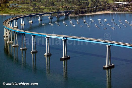 © aerialarchives.com, aerial photograph Coronado Bridge, San Diego AHLB4682 B10NEJ