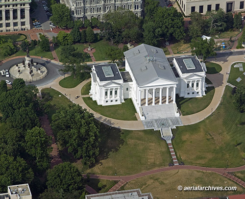 © aerialarchives.com Richmond Virginia State Capitol aerial photograph, AHLB5271, BNTMRB